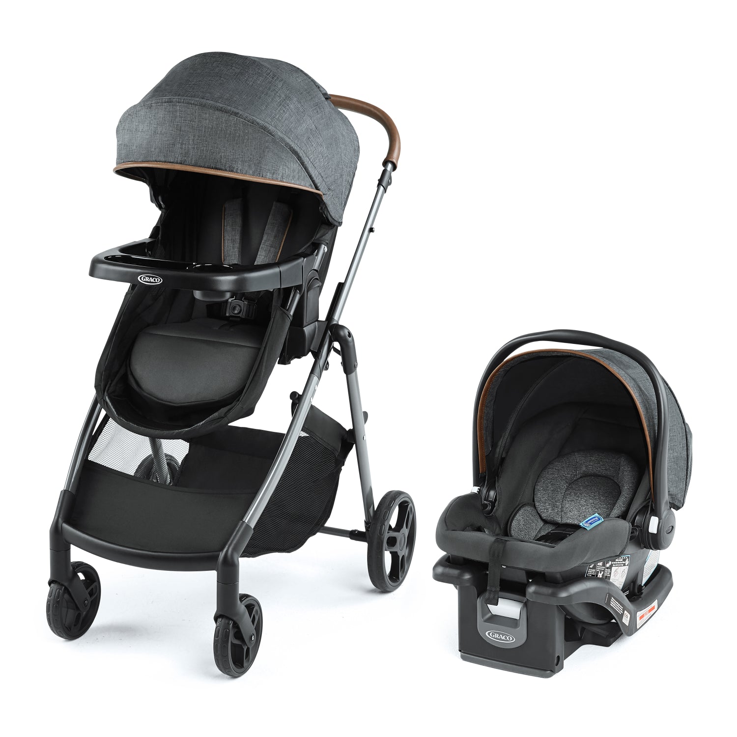 Coche gris GRACO con asiento para bebé, vista lateral y contexto de uso